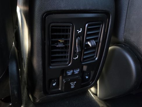 Used 2024 Dodge Durango GT image 15