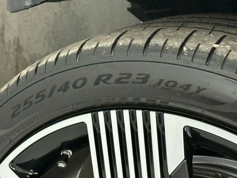 Used 2025 Rolls-Royce Spectre image 52