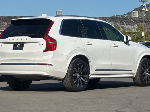 Certified 2024 Volvo XC90 B6 Plus image 2