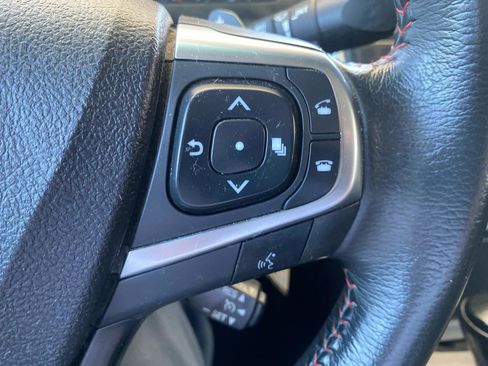 Used 2017 Toyota Camry SE FWD image 13