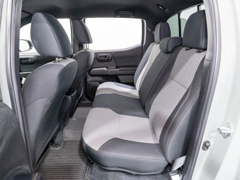 Used 2023 Toyota Tacoma TRD Off-Road w/ Black Out Package (TMS) image 32