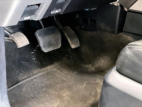 Used 2016 Ford Expedition XLT RWD image 22