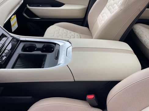 New 2026 Nissan Armada Platinum image 15