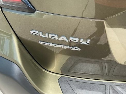 Certified 2025 Subaru Outback Limited AWD/4WD image 6