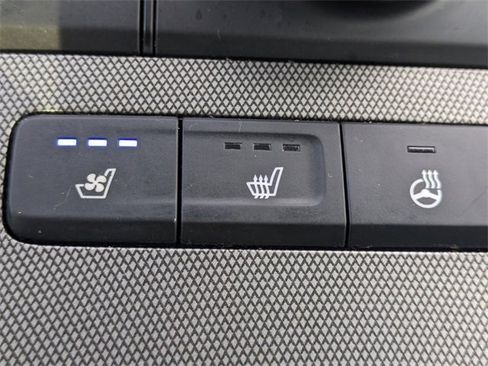 Used 2022 Hyundai Palisade Calligraphy w/ Winter Package image 24