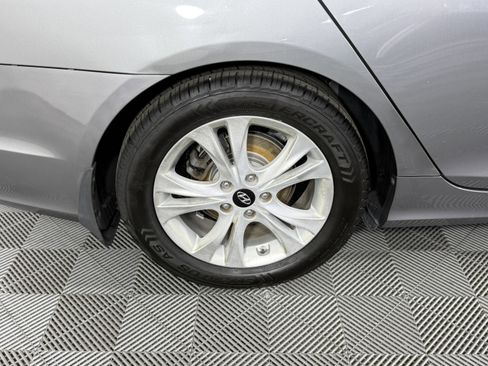 Used 2013 Hyundai Sonata Limited w/ Premium Pkg image 29