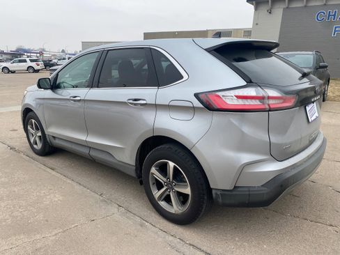 Used 2023 Ford Edge SEL w/ Convenience Package image 9