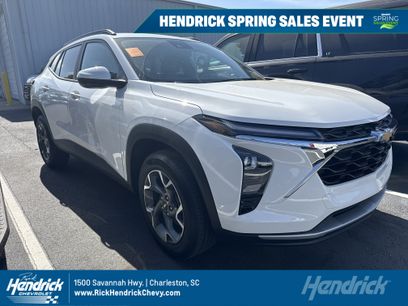 Used 2025 Chevrolet Trax LT