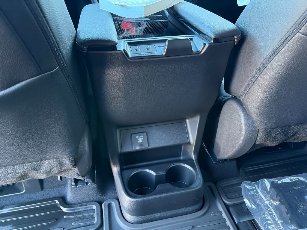 New 2026 Toyota Sienna XLE Woodland Edition AWD/4WD image 14