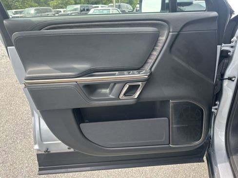 Used 2022 Rivian R1T Launch Edition image 27