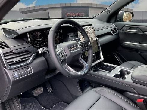New 2026 GMC Acadia Elevation w/ Elevation Premium Package AWD/4WD image 7