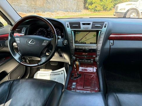 Used 2007 Lexus LS 460 RWD image 27