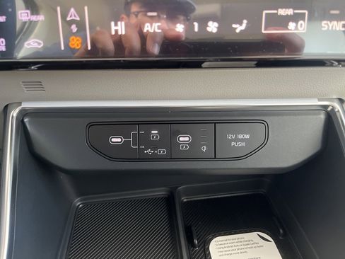 New 2026 Kia Carnival SX image 25