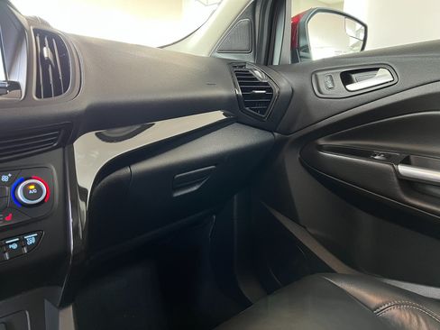 Used 2018 Ford Escape Titanium AWD/4WD image 15