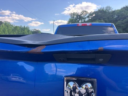 Used 2018 RAM 2500 Tradesman w/ Chrome Appearance Group AWD/4WD image 21