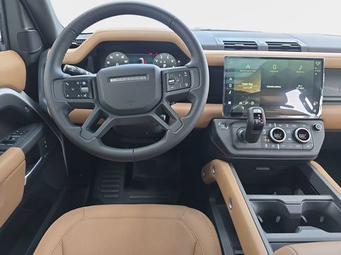 New 2026 Land Rover Defender 130 X-Dynamic SE AWD/4WD image 16