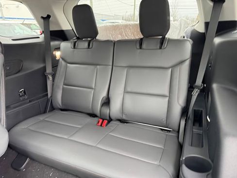 New 2026 Ford Explorer Active w/ Active Comfort Package AWD/4WD image 15