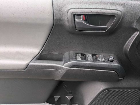 Used 2023 Toyota Tacoma SR AWD/4WD image 8