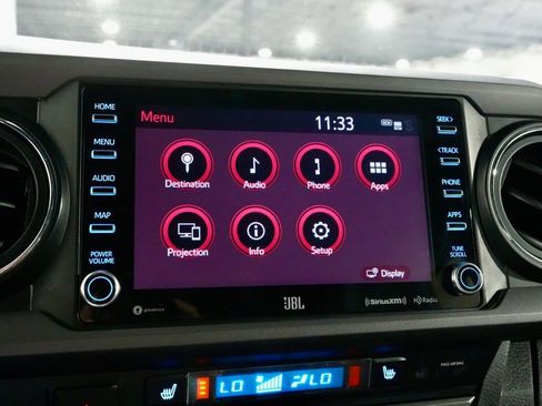 Used 2022 Toyota Tacoma TRD Off-Road w/ TRD Premium Off Road Package image 19