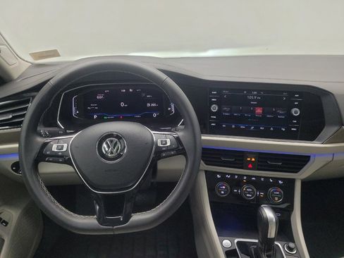 Used 2021 Volkswagen Jetta SEL Premium FWD image 22