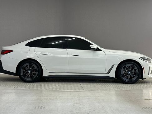 Used 2023 BMW i4 eDrive40 w/ Premium Package RWD image 7