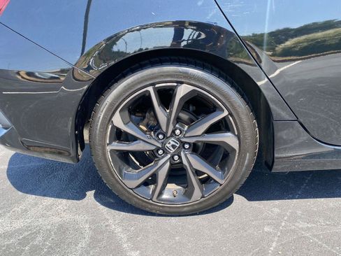 Used 2019 Honda Civic Sport image 9
