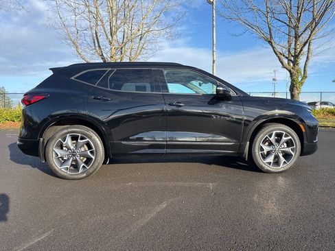 Used 2022 Chevrolet Blazer RS w/ Enhanced Convenience Package image 8