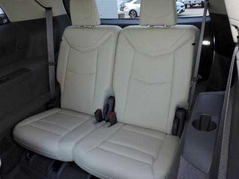 Used 2020 Cadillac XT6 Premium Luxury FWD image 14