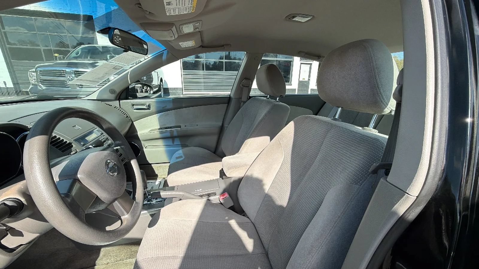 Used 2005 Nissan Altima 2.5 S w/ (S02) Side Airbags Pkg FWD image 17