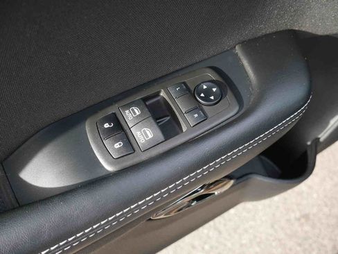 Used 2021 Dodge Challenger SRT Hellcat Redeye image 18