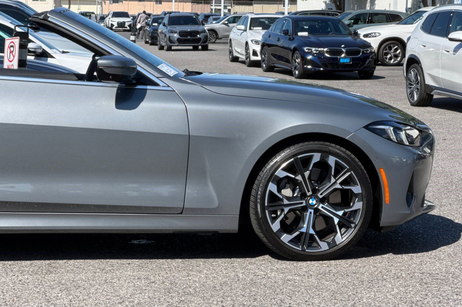Used 2025 BMW 430i Convertible w/ Convenience Package RWD image 34