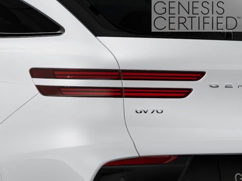 Used 2026 Genesis GV70 2.5T AWD/4WD image 13