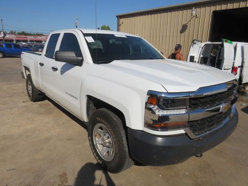 Used 2019 Chevrolet Silverado 1500 W/T w/ WT Convenience Package image 3