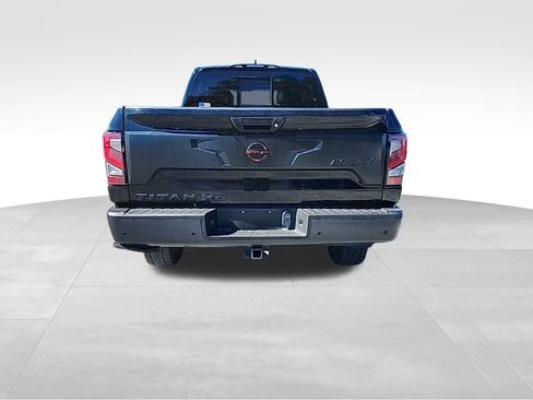 Used 2024 Nissan Titan PRO-4X w/ Pro-4x Convenience Package image 7