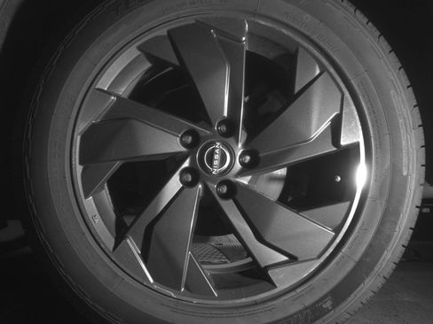 Used 2025 Nissan Rogue SV image 14