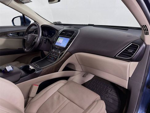 Used 2019 Lincoln Nautilus Reserve AWD/4WD image 32