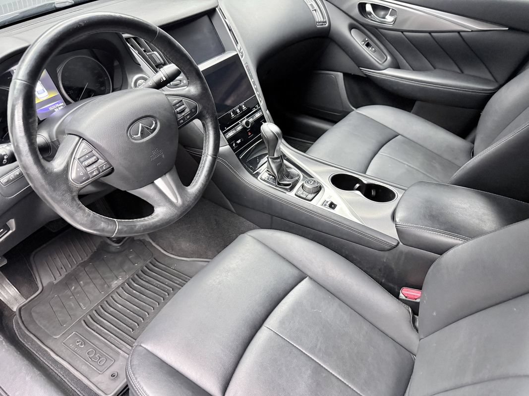 Used 2016 INFINITI Q50 3.0t Premium w/ Driver Assistance Package AWD/4WD image 9