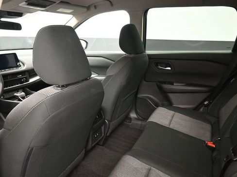 Used 2025 Nissan Rogue SV image 23