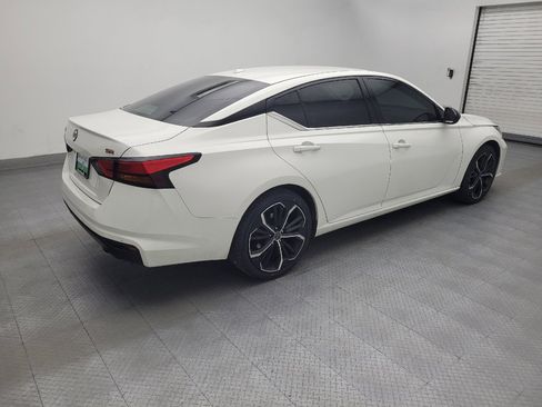 Used 2023 Nissan Altima 2.5 SR FWD image 10