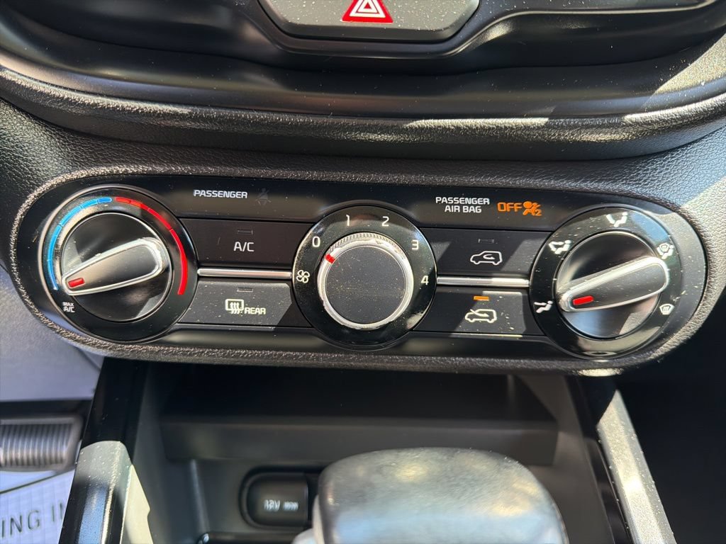 Used 2020 Kia Soul X-Line FWD image 28