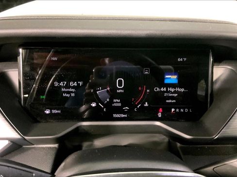 Used 2026 GMC Acadia Elevation w/ Elevation Premium Package FWD image 20