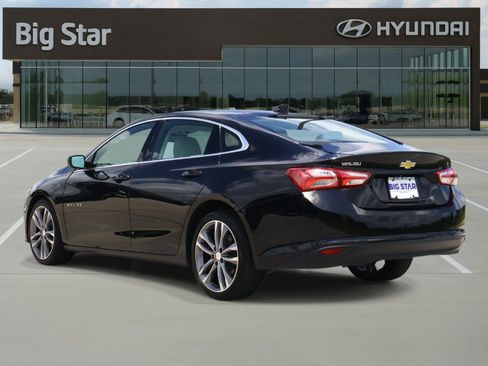 Used 2024 Chevrolet Malibu LT FWD image 3