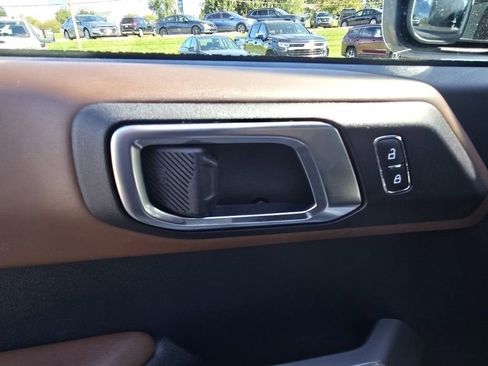 Used 2022 Ford Bronco Outer Banks AWD/4WD image 23