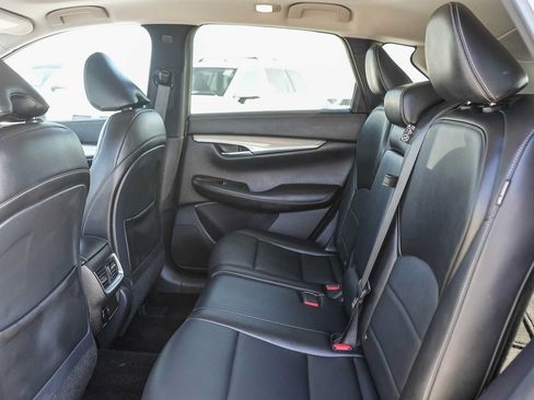 Used 2021 INFINITI QX50 Luxe FWD image 19