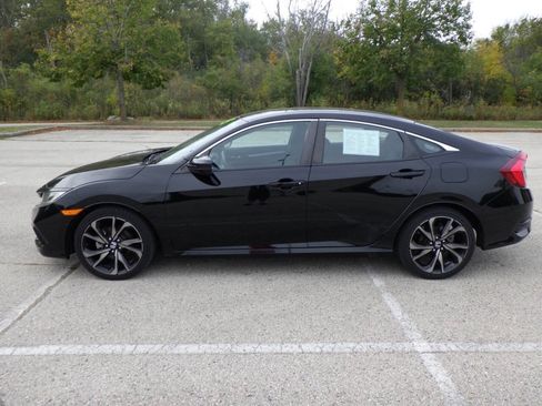 Used 2021 Honda Civic Sport image 2