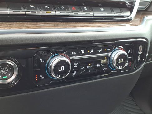 Used 2024 GMC Sierra 1500 Elevation AWD/4WD image 19