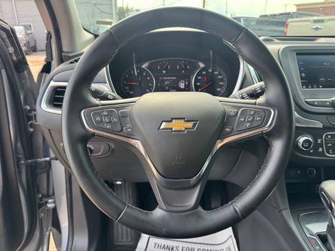 Used 2024 Chevrolet Equinox LT FWD image 16