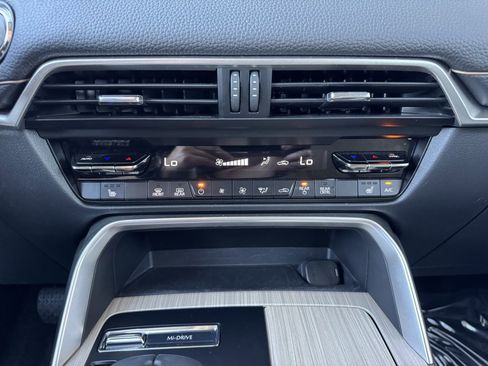 Used 2024 MAZDA CX-90 Plug-In Hybrid w/ Preferred image 21