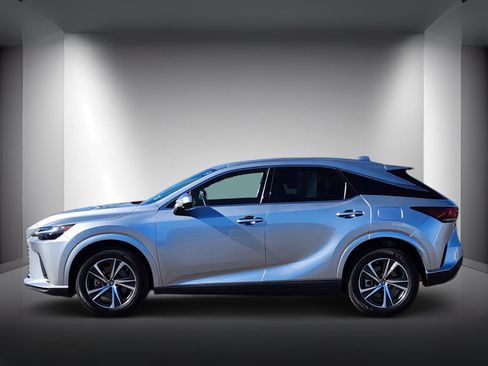 Used 2024 Lexus RX 350 Premium image 2