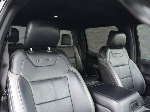 Used 2018 Ford F150 Raptor w/ Equipment Group 802A Luxury AWD/4WD image 28